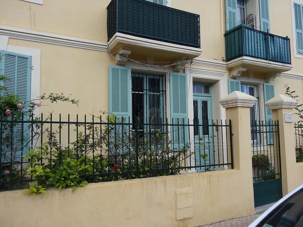 La Maison Au Soleil Mentone 0*,  Francia